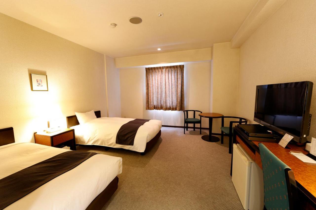 Hakuba Springs Hotel Екстер'єр фото