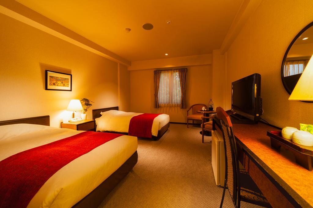 Hakuba Springs Hotel Екстер'єр фото